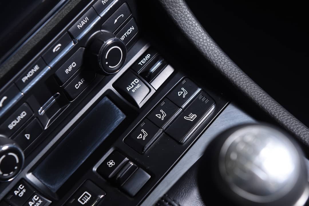 2015 Porsche 911 Carrera S — photo 40