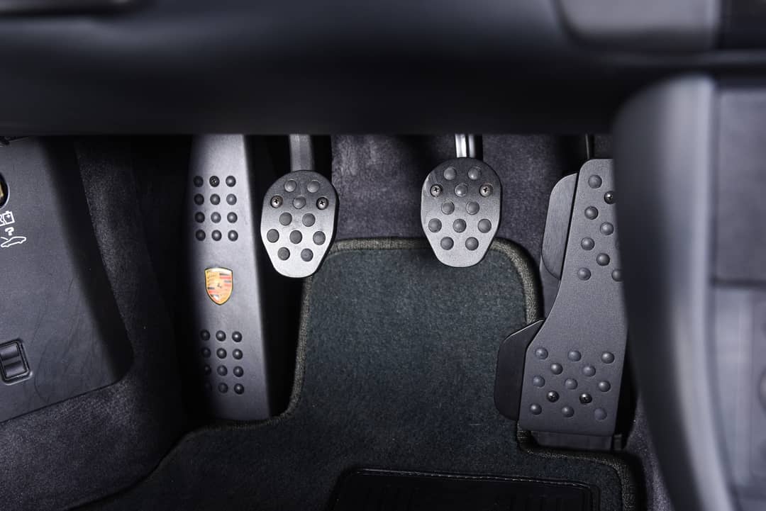 2004 Porsche 911 Carrera 40th Anniversary Edition — photo 32