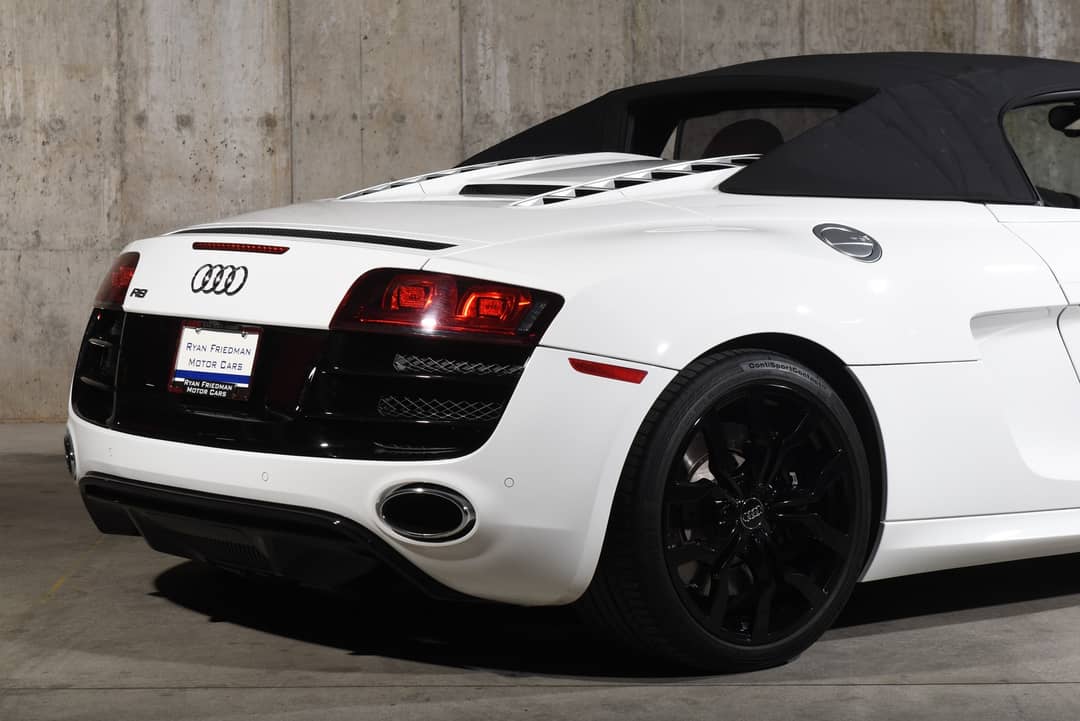 2012 Audi R8 5.2 quattro Spyder — photo 8
