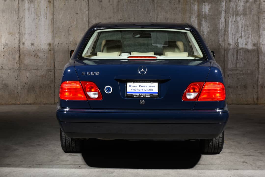 1999 Mercedes-Benz E-Class E 320 — photo 13