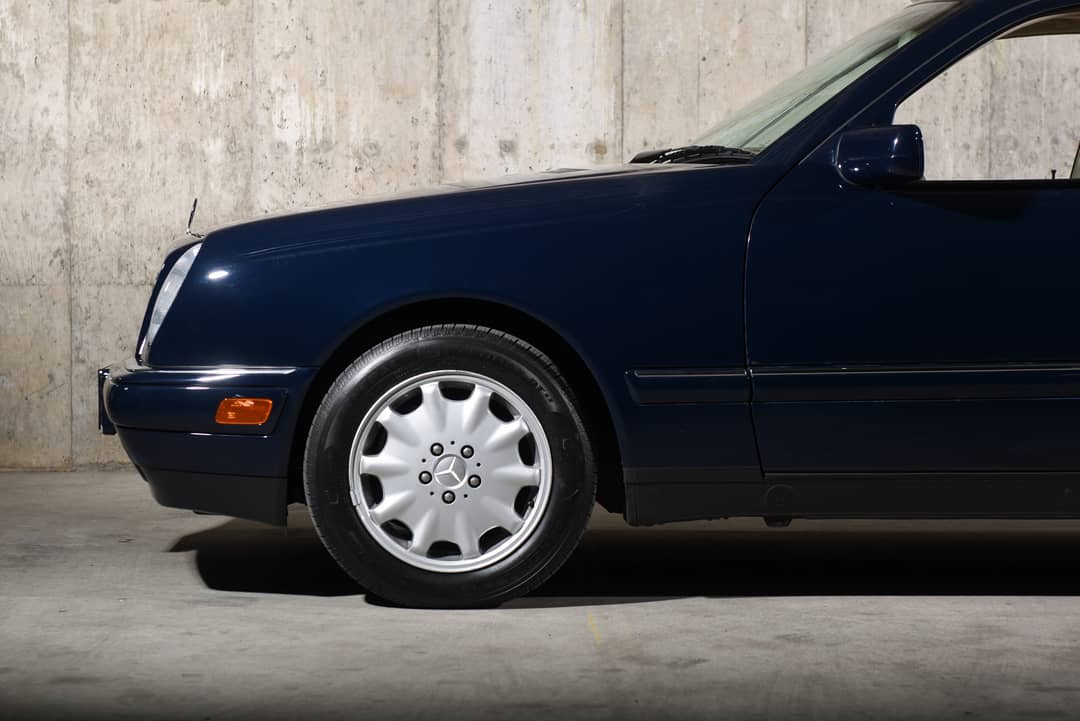 1999 Mercedes-Benz E-Class E 320 — photo 14