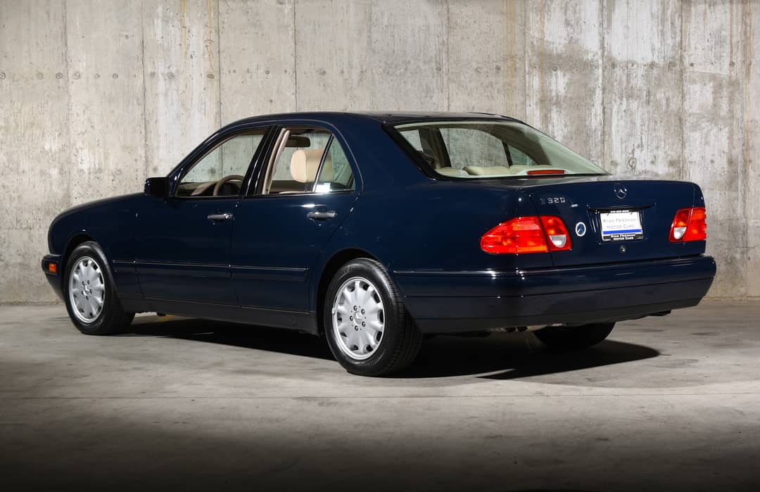 1999 Mercedes-Benz E-Class E 320 — photo 3