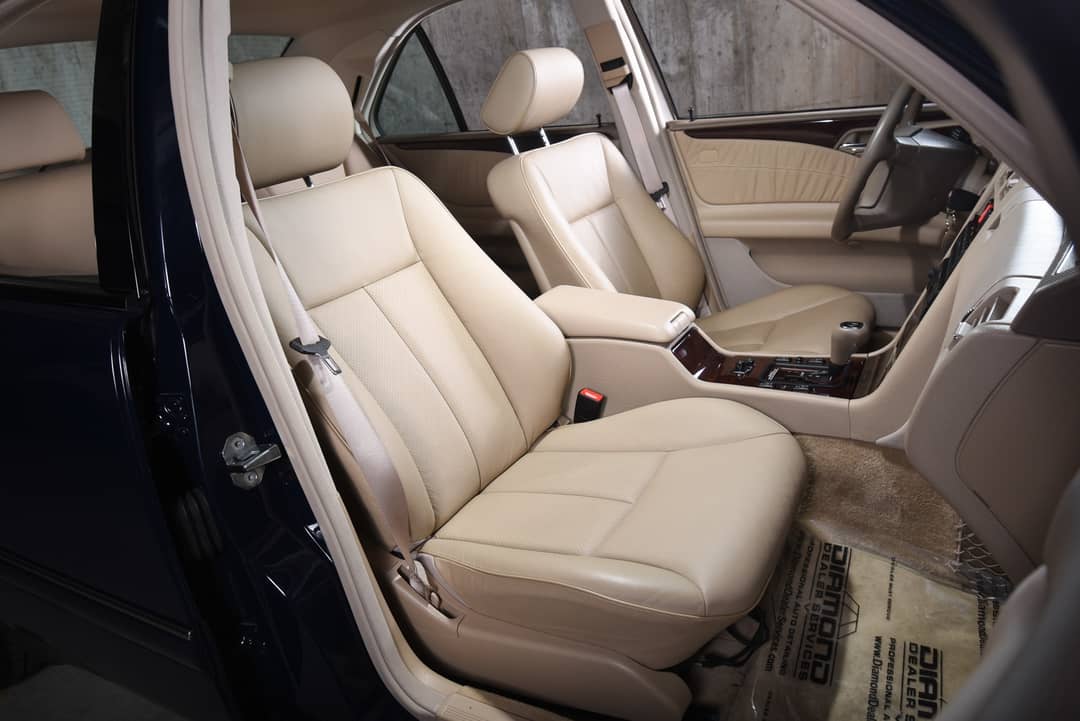1999 Mercedes-Benz E-Class E 320 — photo 34