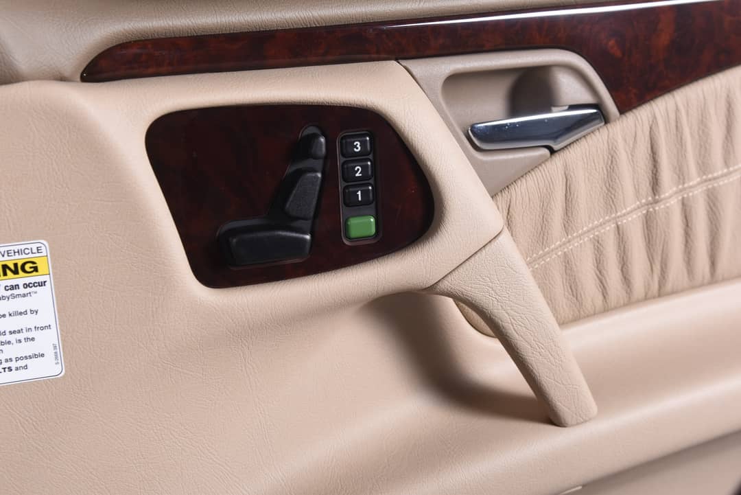 1999 Mercedes-Benz E-Class E 320 — photo 38