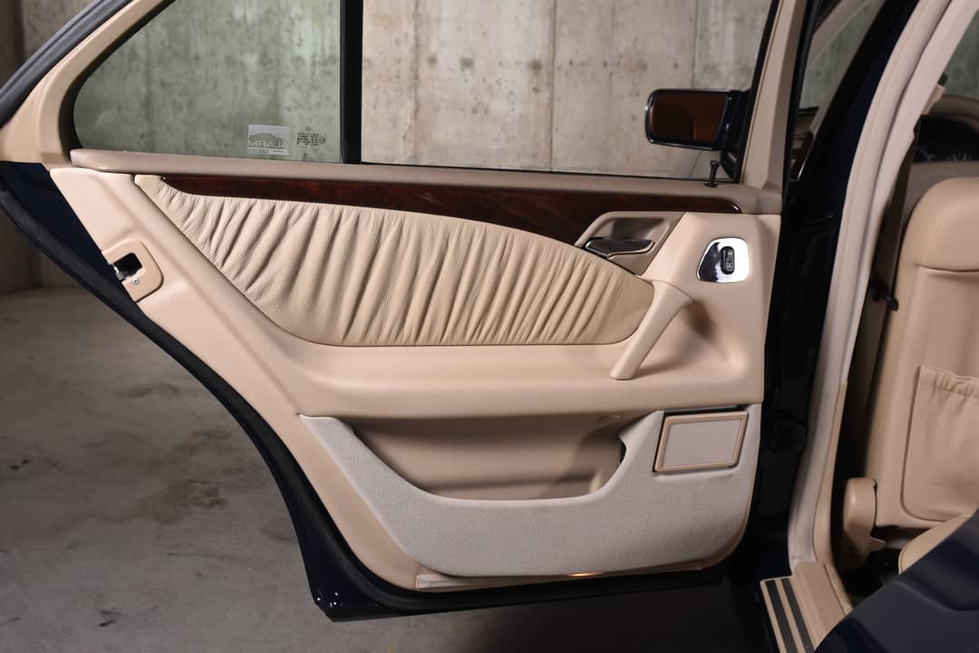 1999 Mercedes-Benz E-Class E 320 — photo 39