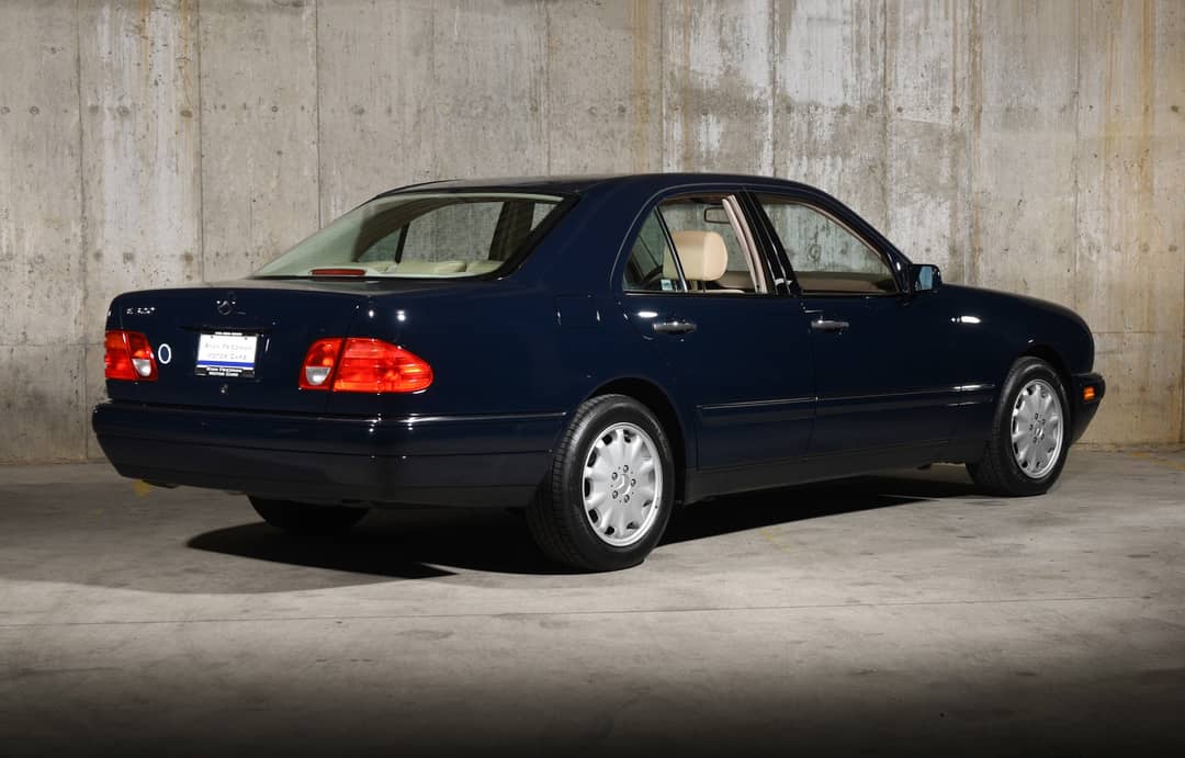 1999 Mercedes-Benz E-Class E 320 — photo 5