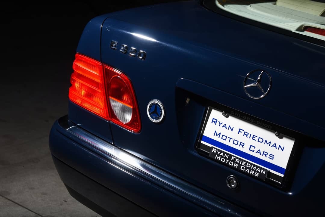 1999 Mercedes-Benz E-Class E 320 — photo 6