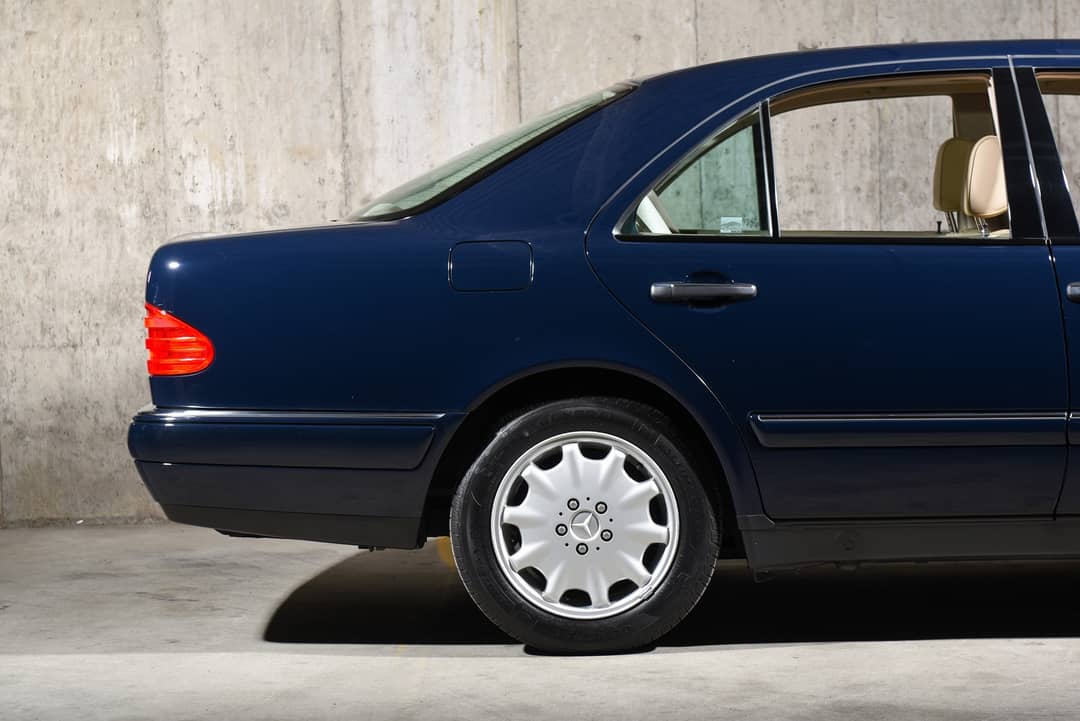 1999 Mercedes-Benz E-Class E 320 — photo 7