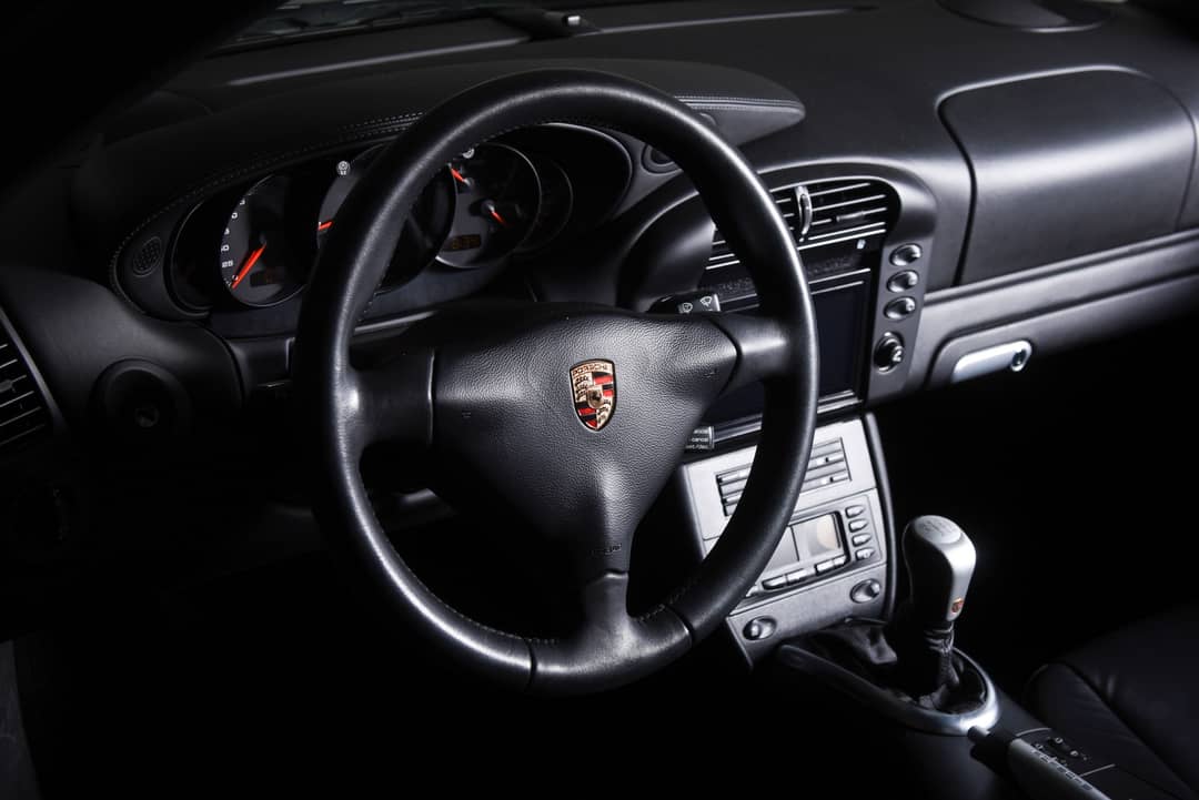 2005 Porsche 911 Carrera 4S — photo 32