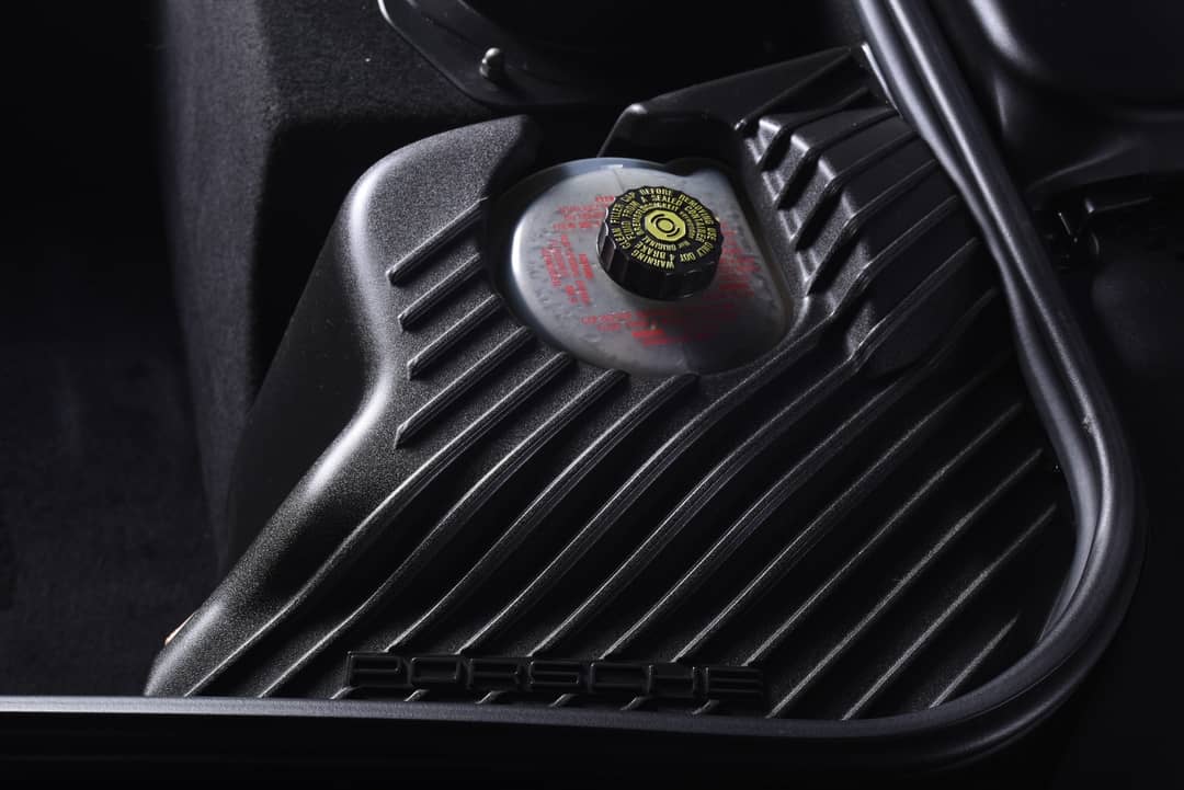 2005 Porsche 911 Carrera 4S — photo 53