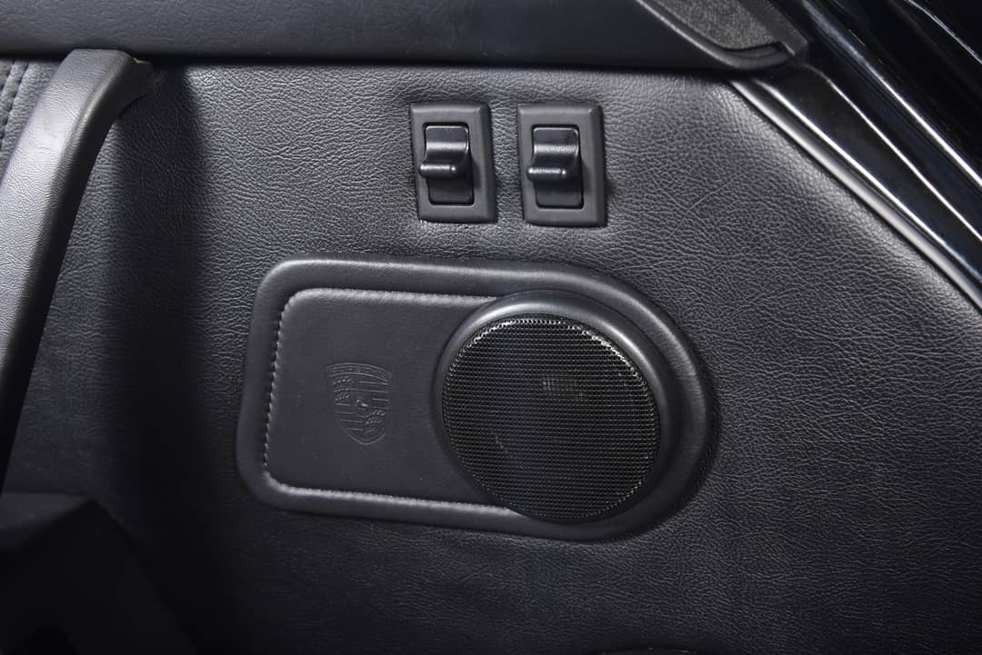 1994 Porsche 911 Carrera 2 — photo 27