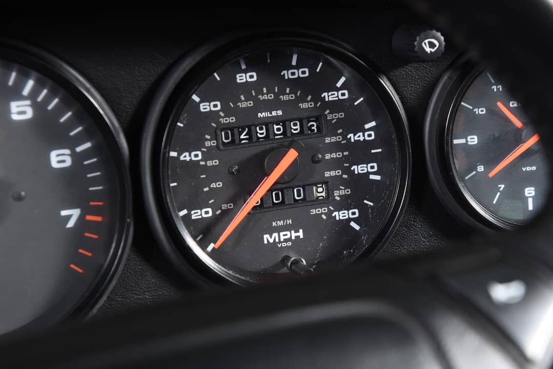 1994 Porsche 911 Carrera 2 — photo 32