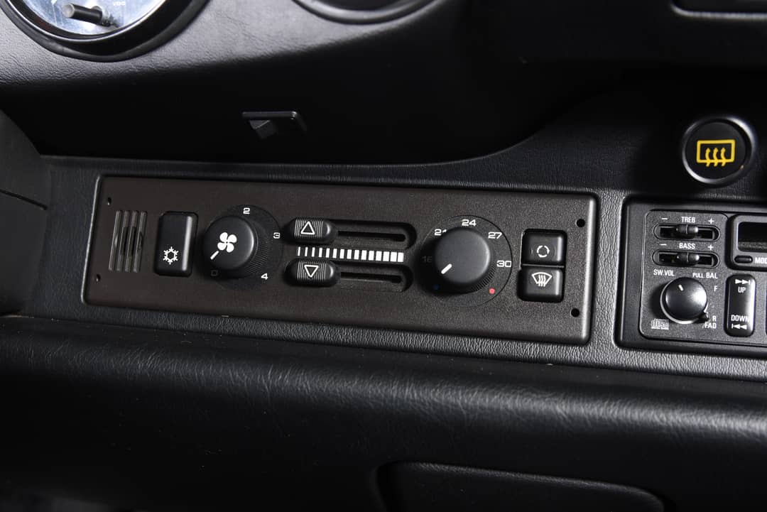 1994 Porsche 911 Carrera 2 — photo 34