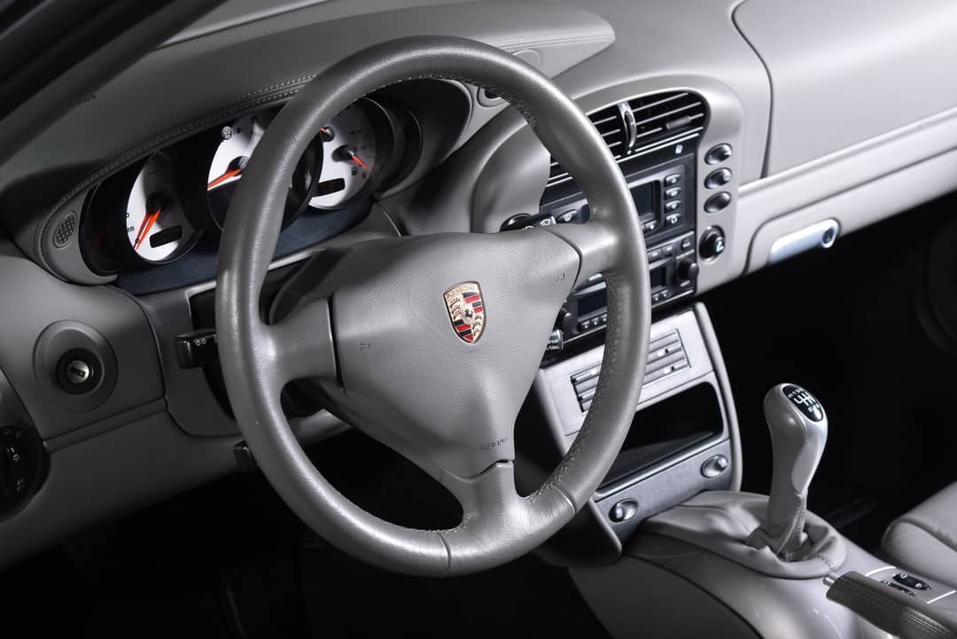 2003 Porsche 911 Carrera — photo 29