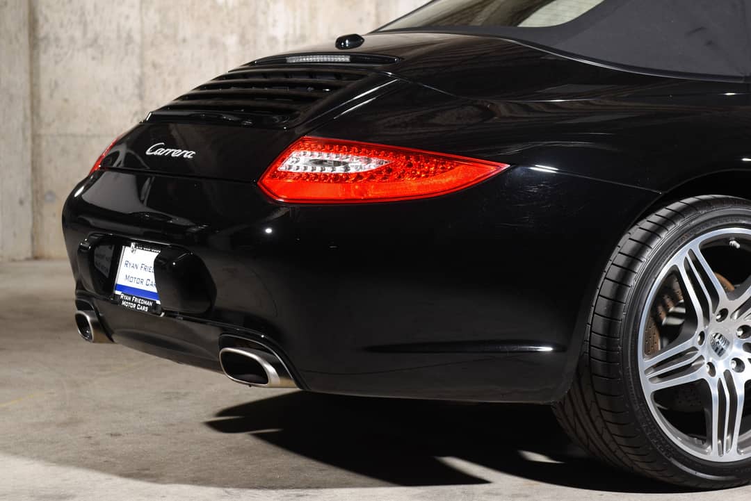 2011 Porsche 911 Carrera — photo 11