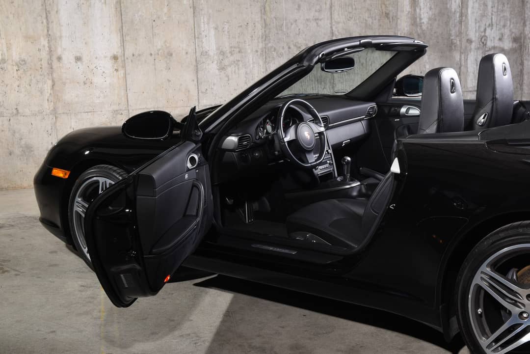 2011 Porsche 911 Carrera — photo 22