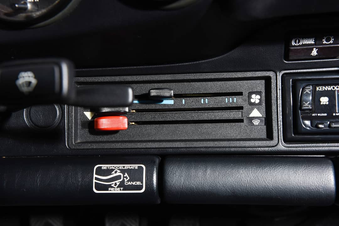 1989 Porsche Targa — photo 40