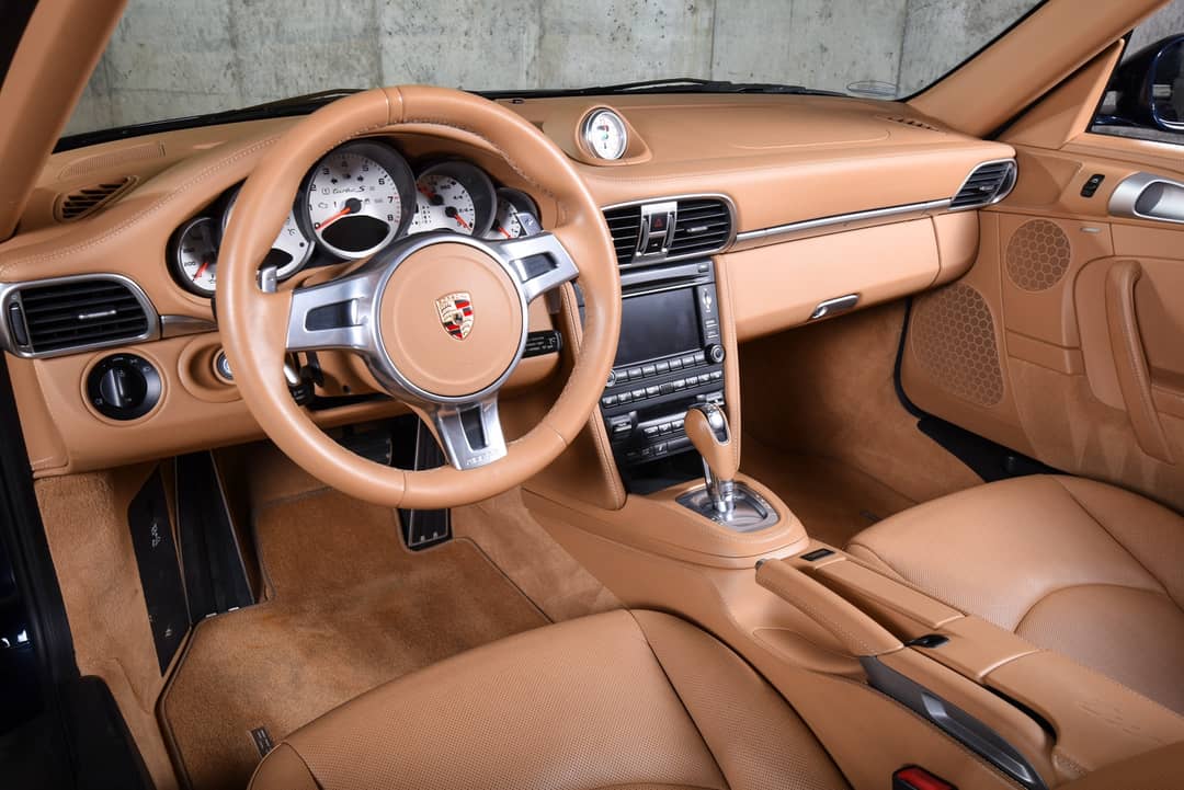 2012 Porsche 911 Turbo S — photo 30