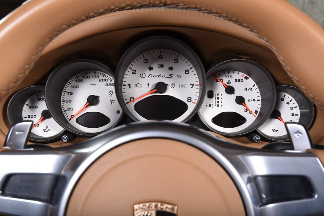 2012 Porsche 911 Turbo S — photo 31