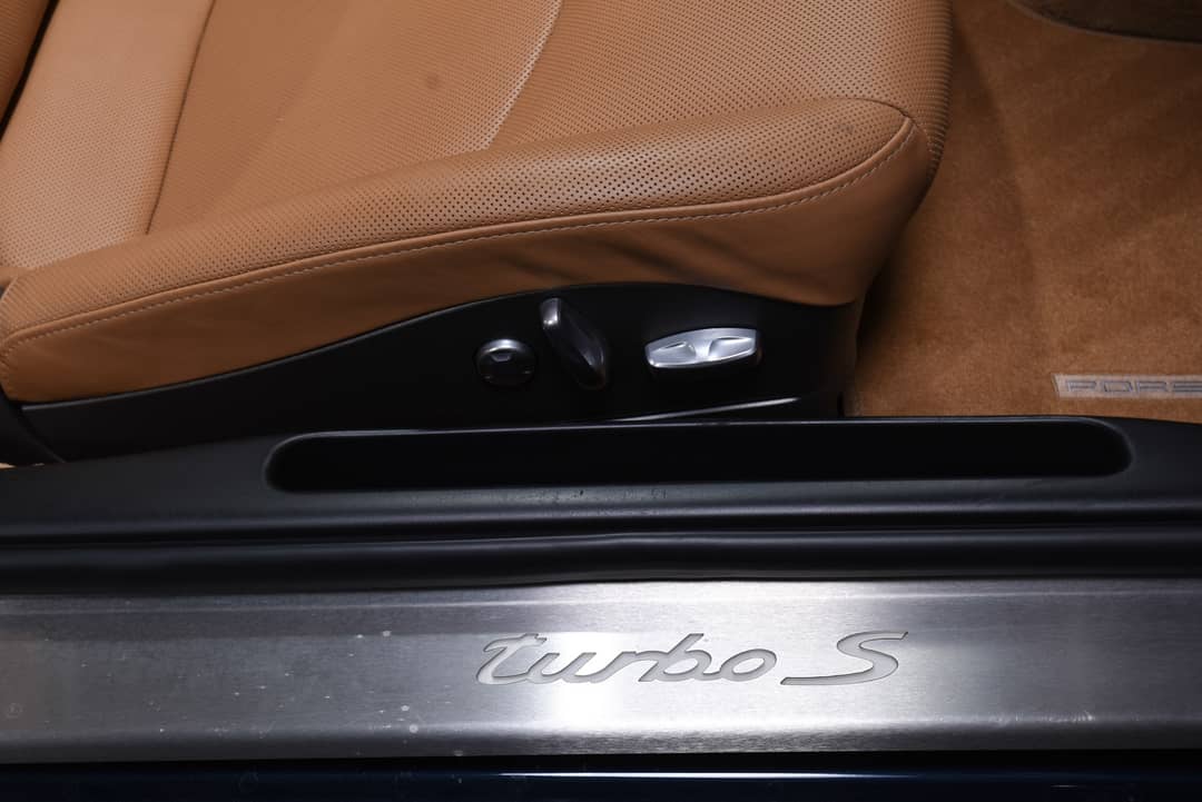 2012 Porsche 911 Turbo S — photo 44