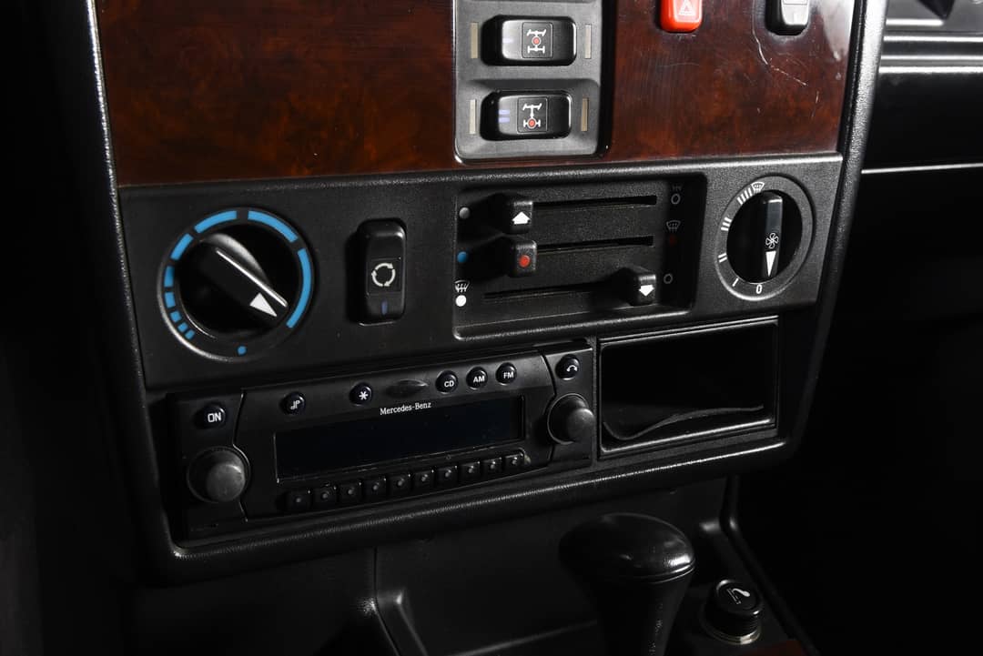 1997 Mercedes-Benz G320 Cabriolet — photo 17