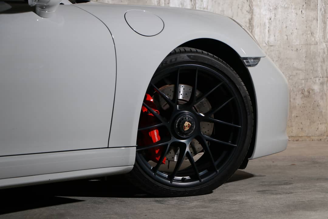 2018 Porsche 911 Targa 4 GTS — photo 15