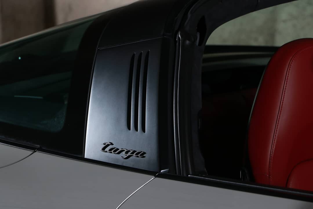 2018 Porsche 911 Targa 4 GTS — photo 18