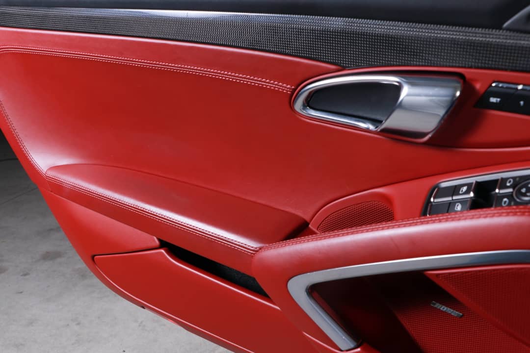 2018 Porsche 911 Targa 4 GTS — photo 26