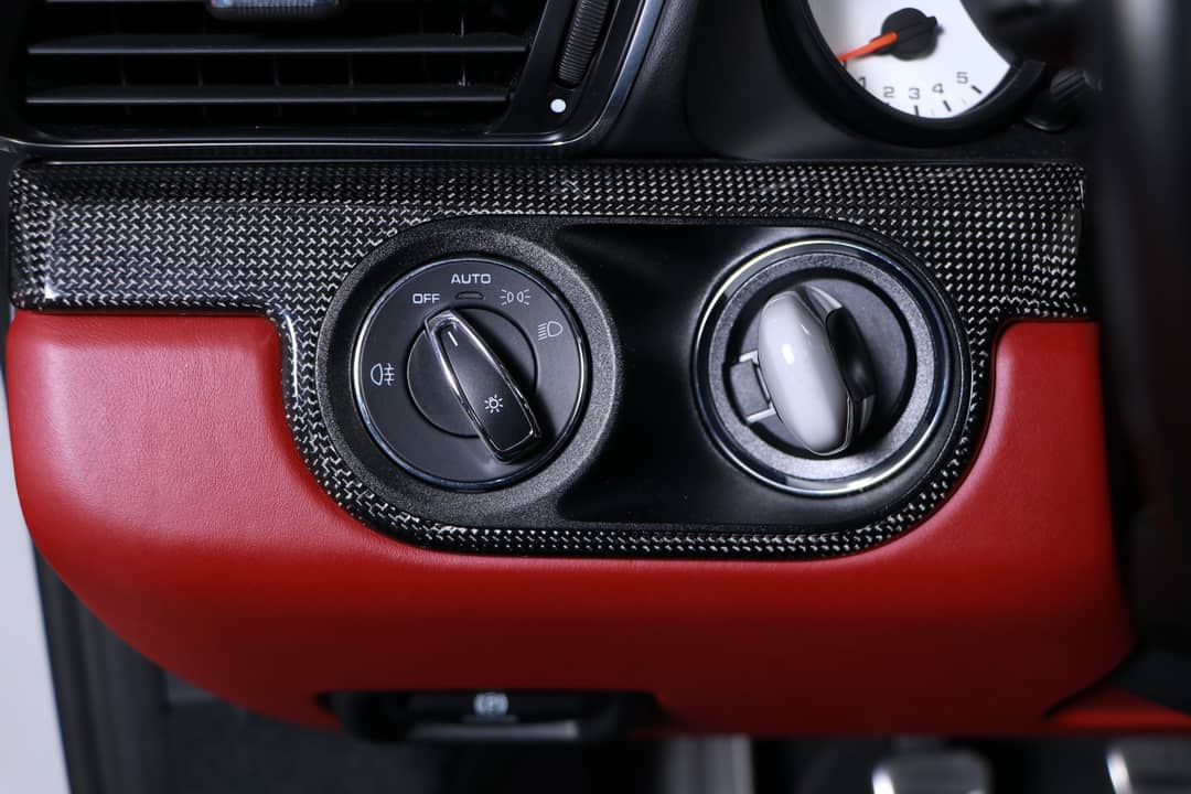 2018 Porsche 911 Targa 4 GTS — photo 31