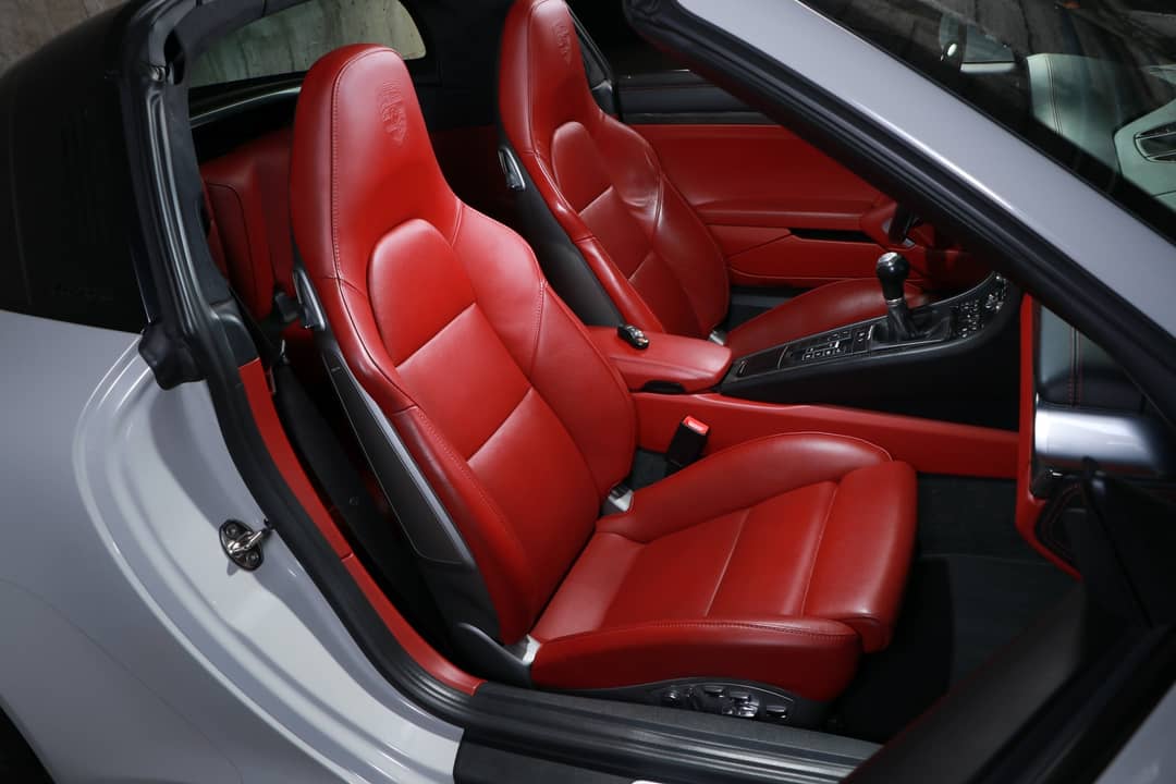 2018 Porsche 911 Targa 4 GTS — photo 38