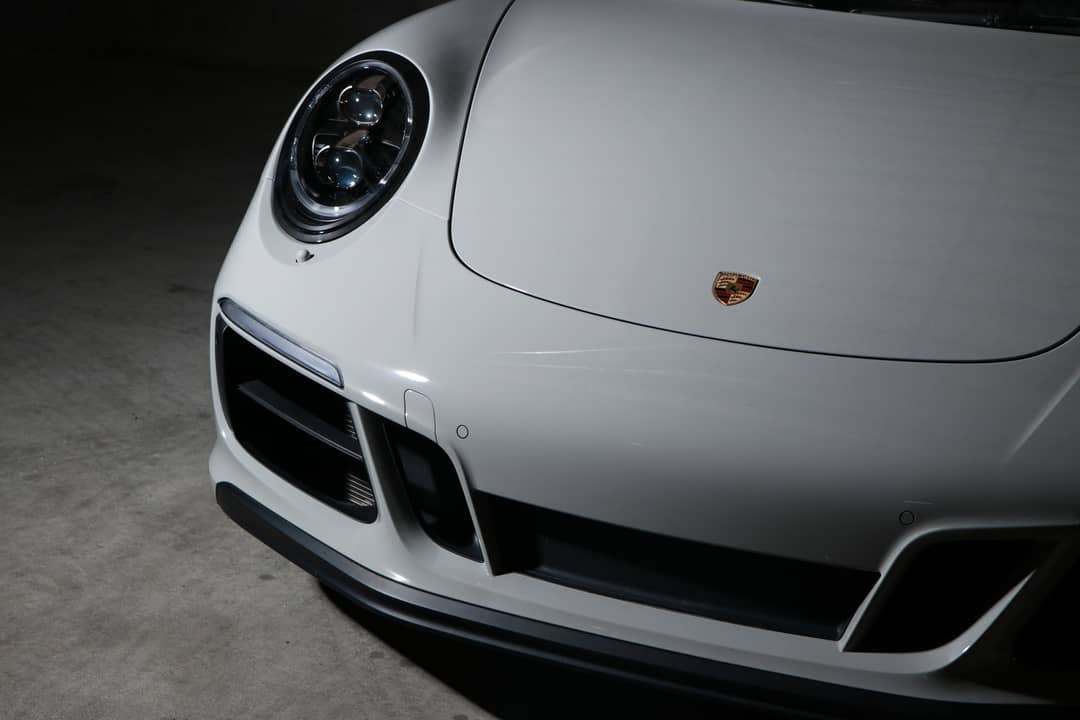 2018 Porsche 911 Targa 4 GTS — photo 9