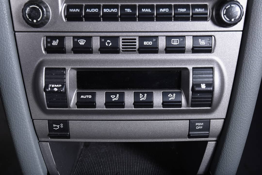 2006 Porsche 911 Carrera — photo 32