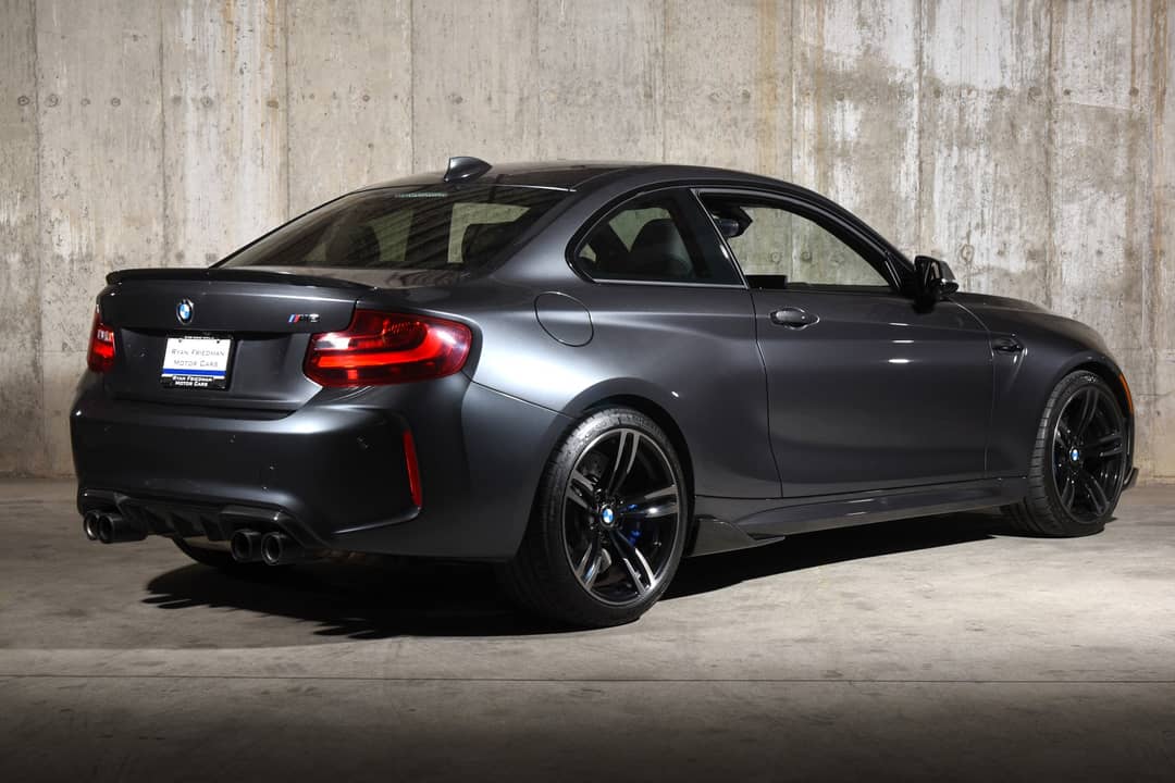 2017 BMW M2 — photo 8
