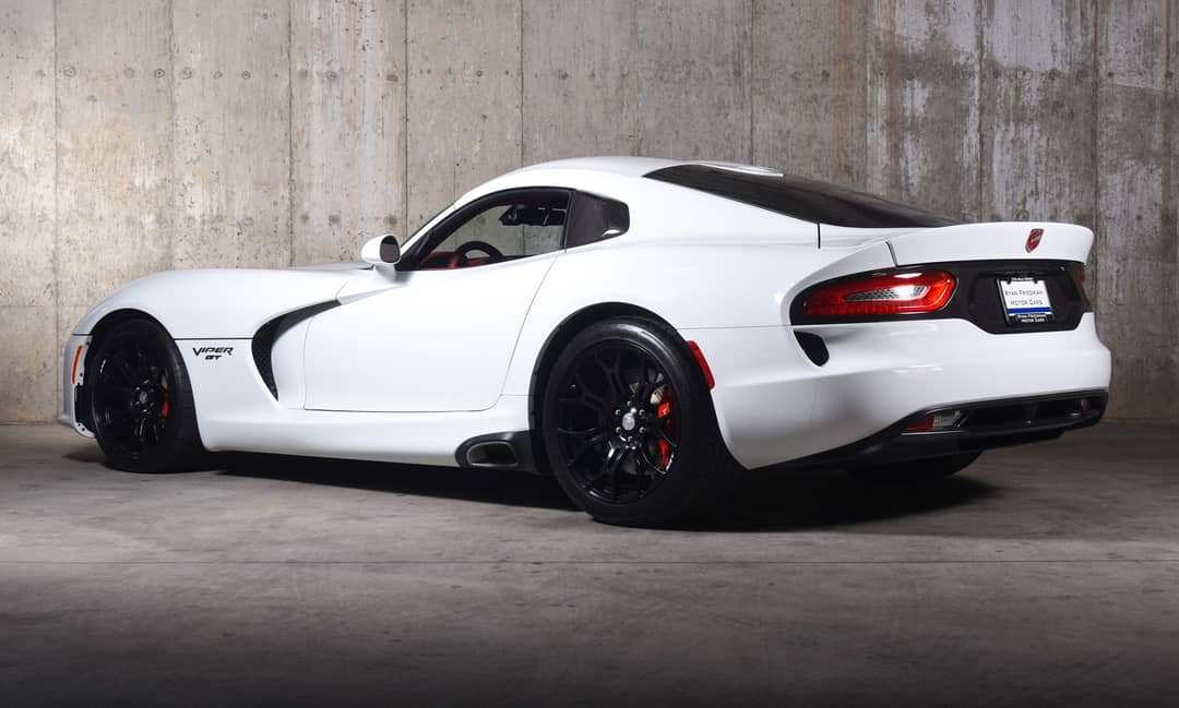 2017 Dodge Viper GTC 1 of 1 — photo 3