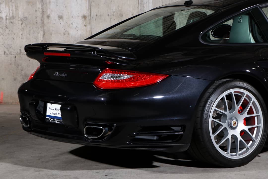 2013 Porsche 911 Turbo — photo 18