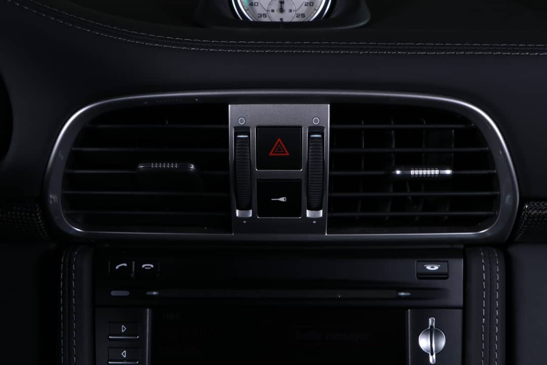 2013 Porsche 911 Turbo — photo 38