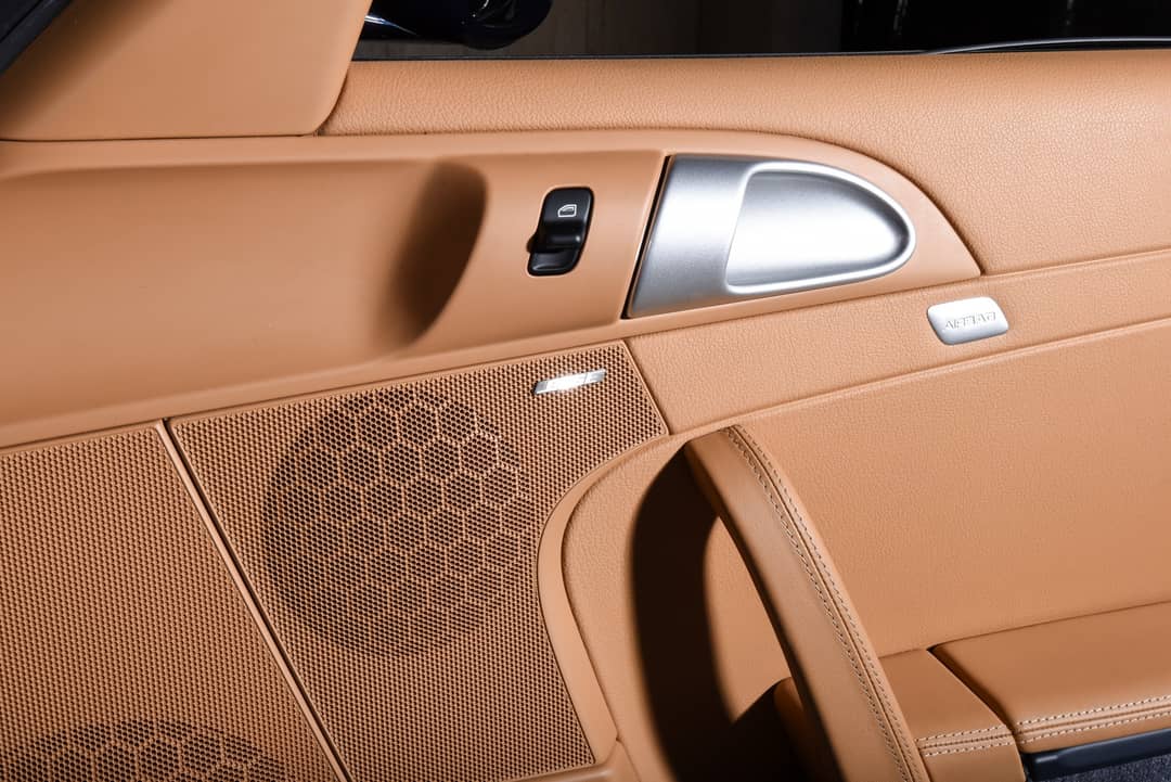 2010 Porsche 911 Carrera — photo 37