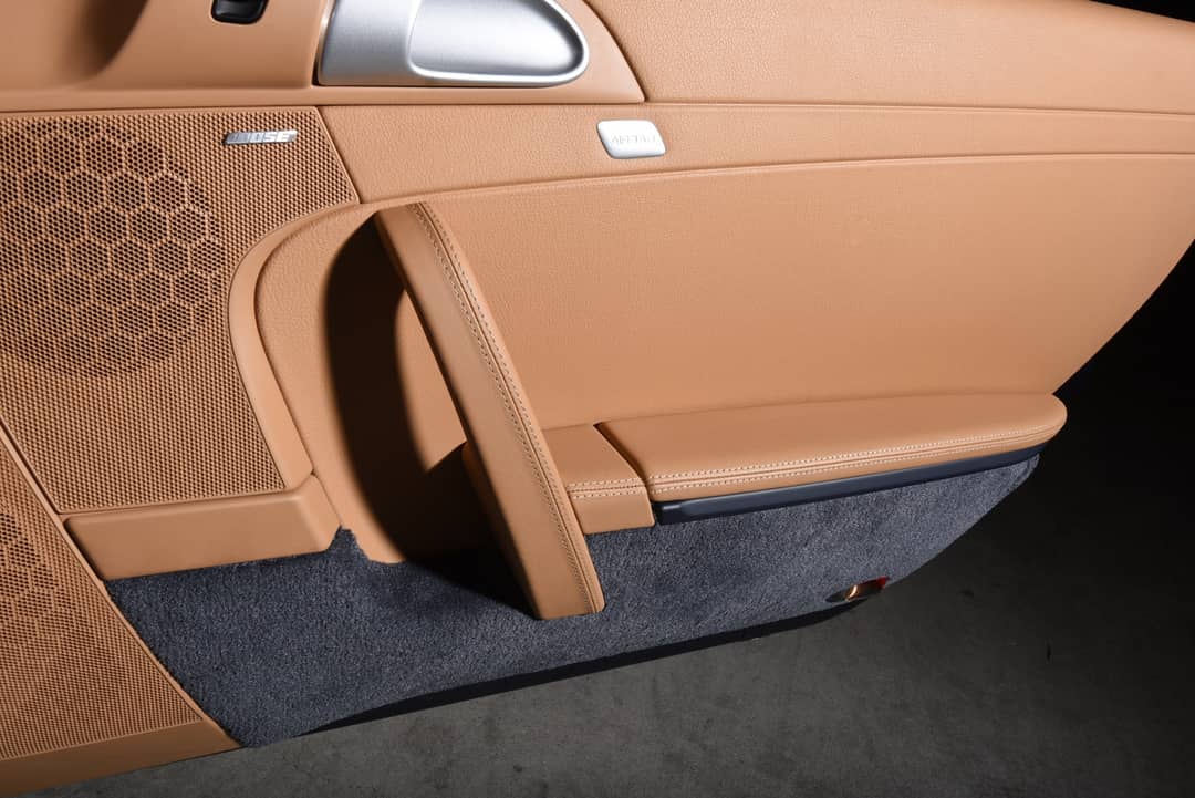 2010 Porsche 911 Carrera — photo 38