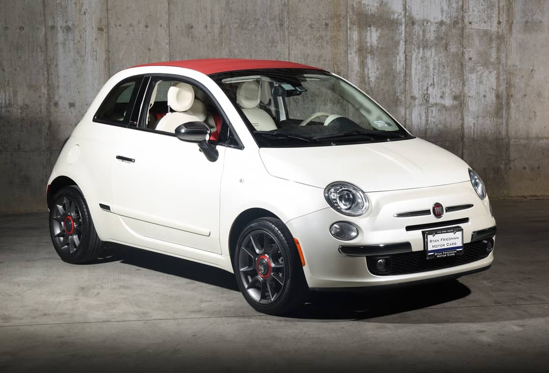 2013 FIAT 500c Lounge — photo 2