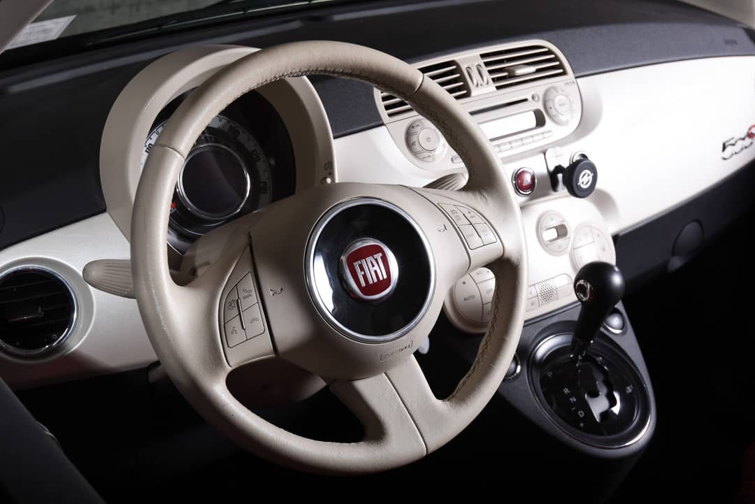 2013 FIAT 500c Lounge — photo 27