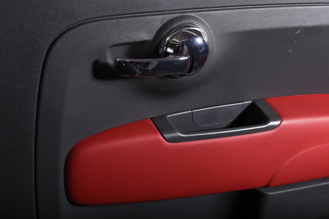 2013 FIAT 500c Lounge — photo 39