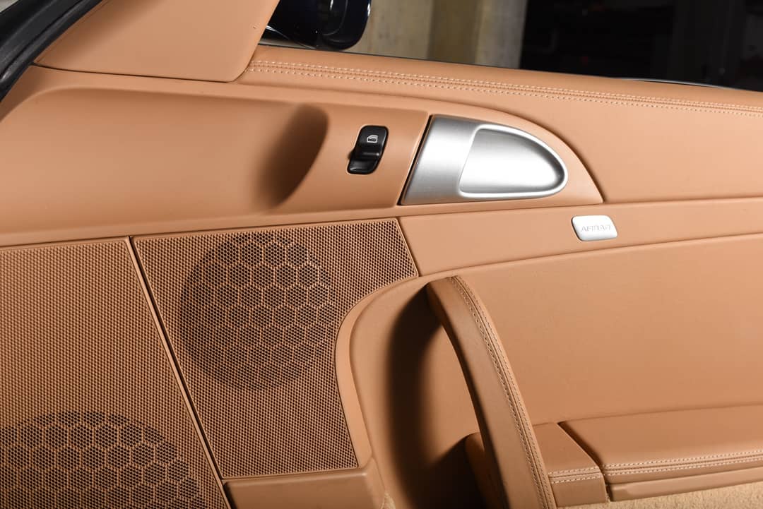 2011 Porsche 911 Carrera 4S — photo 39