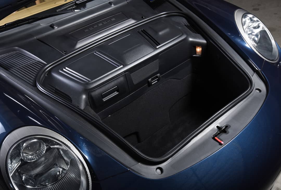 2011 Porsche 911 Carrera 4S — photo 41