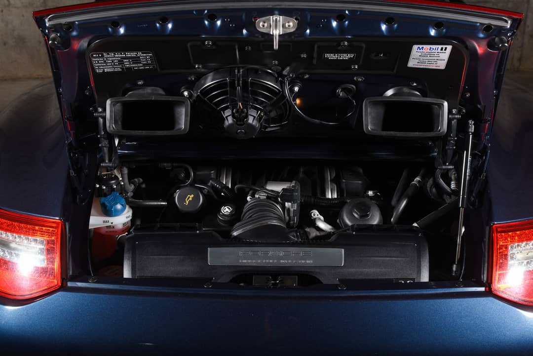 2011 Porsche 911 Carrera 4S — photo 43