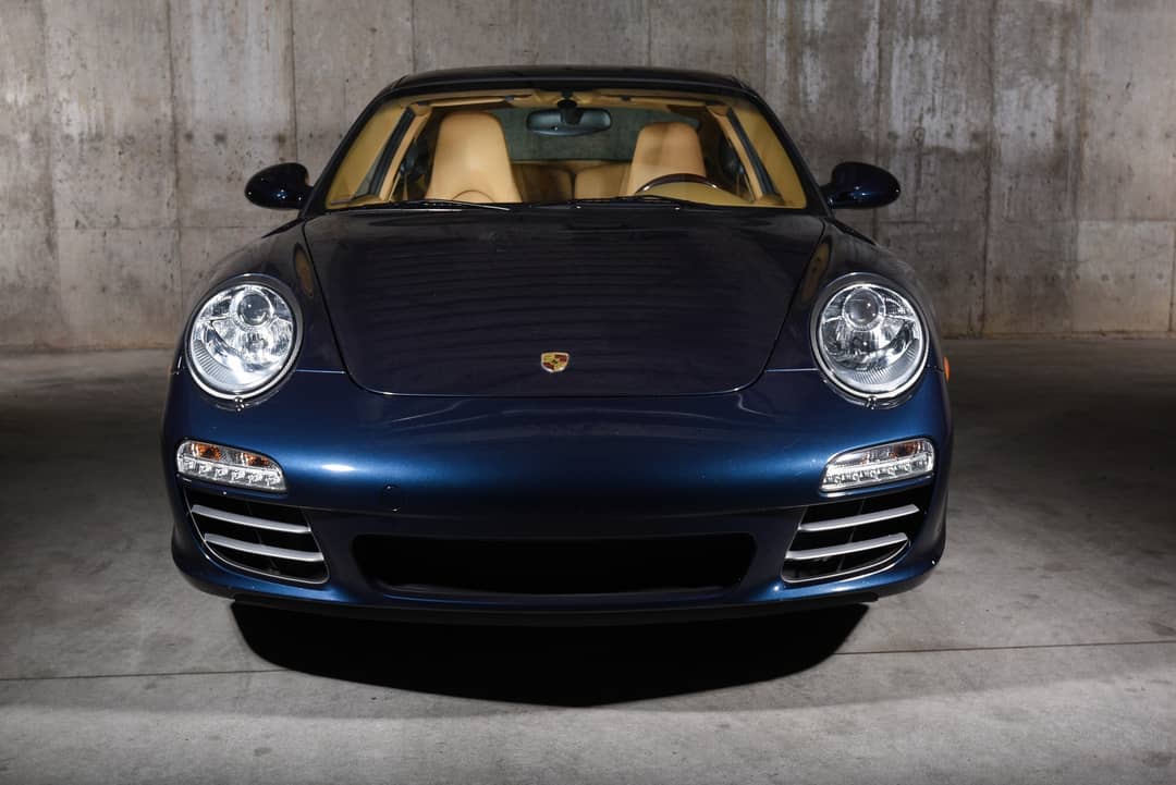 2011 Porsche 911 Carrera 4S — photo 9