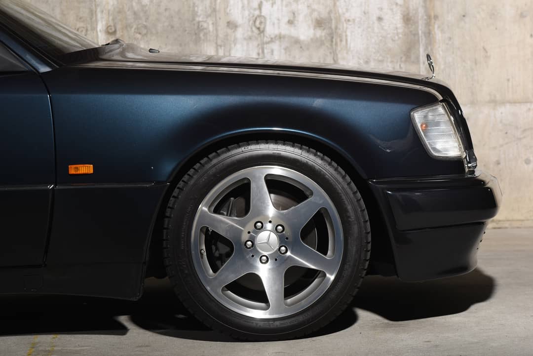 1994 Mercedes-Benz E500 Limited — photo 13