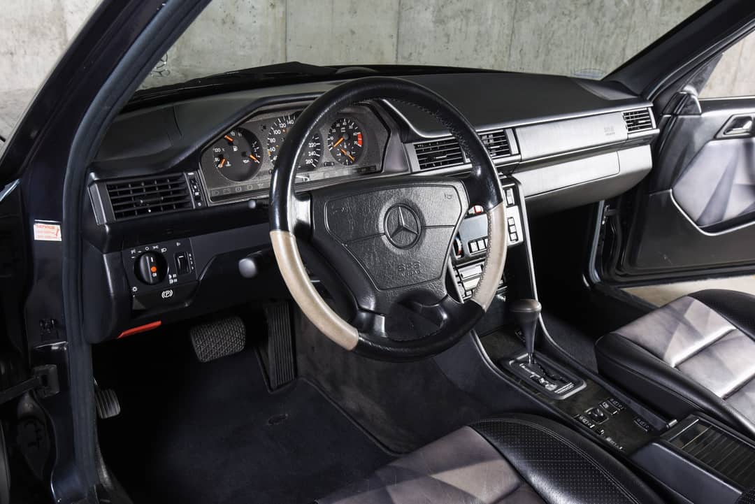 1994 Mercedes-Benz E500 Limited — photo 20
