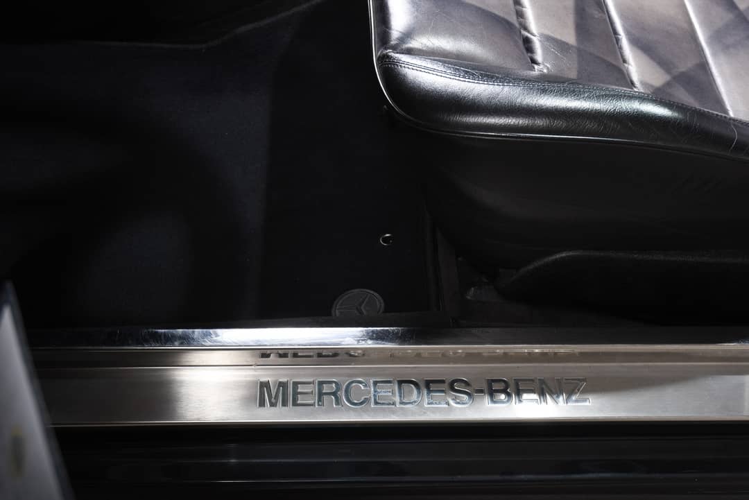 1994 Mercedes-Benz E500 Limited — photo 22