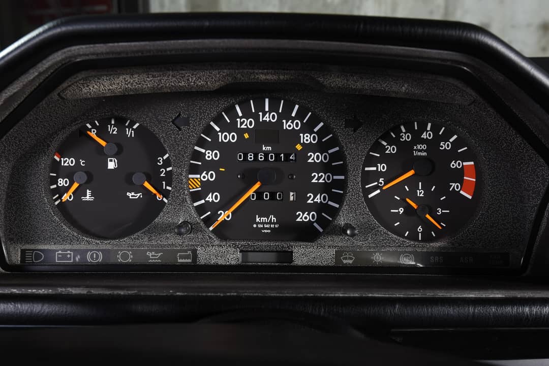 1994 Mercedes-Benz E500 Limited — photo 24