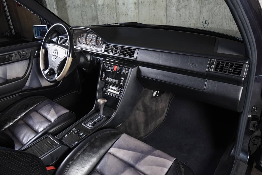1994 Mercedes-Benz E500 Limited — photo 37